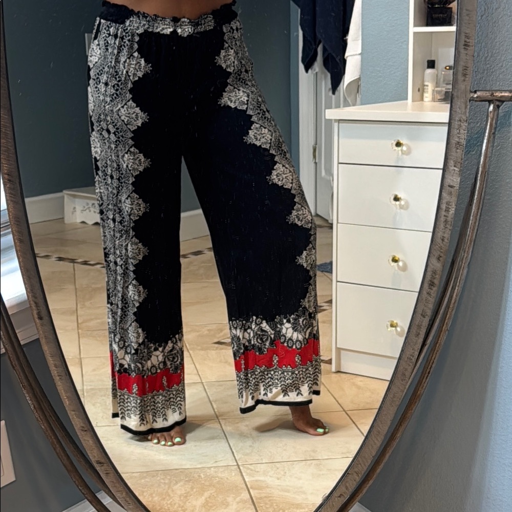 Angie Monochrome Wide Leg Pant